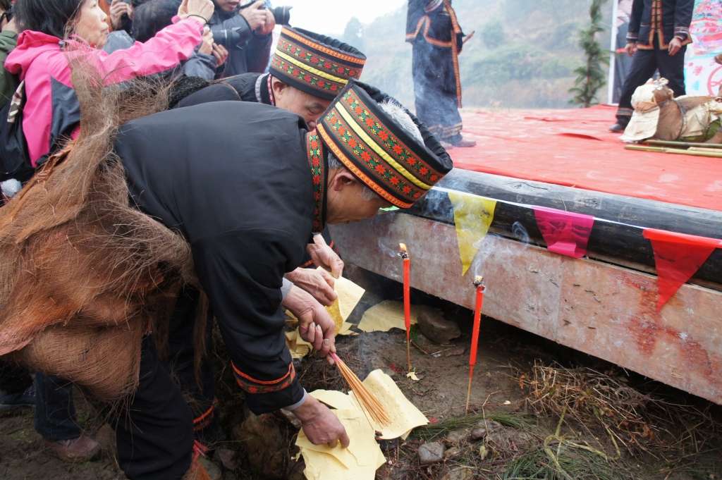 2012年石口花炮节高清片片（60P+1视频）994 / 作者:憂鬱蠍子 / 帖子ID:9219