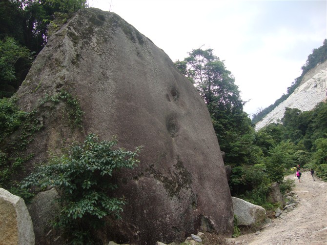 美丽的燕子山363 / 作者:飞天鼠 / 帖子ID:22151