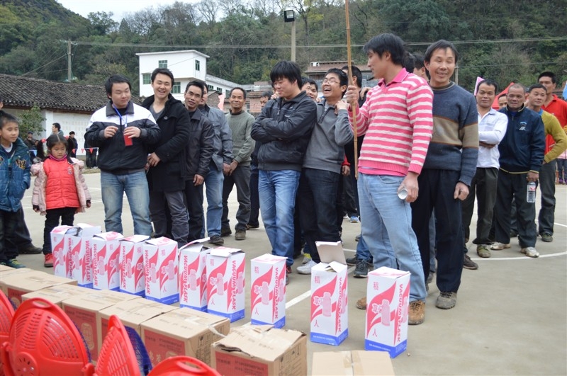 2013西岭下宋恒义杯“拔河赛”照片更新完，MV制作中。。。920 / 作者:熞蔃棏疲憊 / 帖子ID:66636