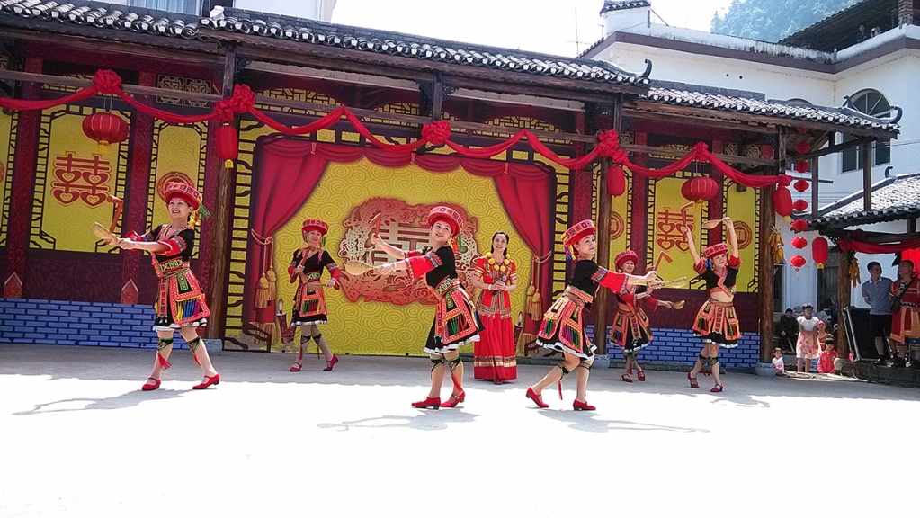 客官，您··这边瞧！！！！（这边风景独好）470 / 作者:狐狸猪 / 帖子ID:101630