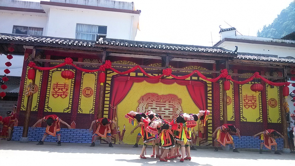 客官，您··这边瞧！！！！（这边风景独好）751 / 作者:狐狸猪 / 帖子ID:101630