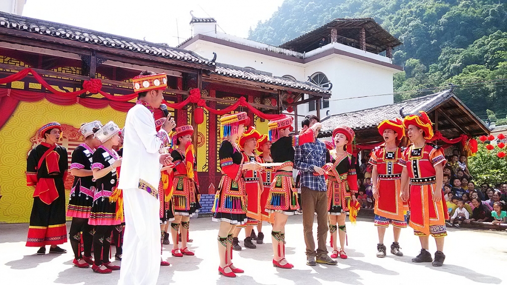 客官，您··这边瞧！！！！（这边风景独好）688 / 作者:狐狸猪 / 帖子ID:101630