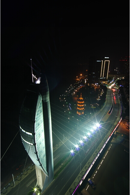中国芜湖临江塔夜景931 / 作者:木鱼爱情 / 帖子ID:105142