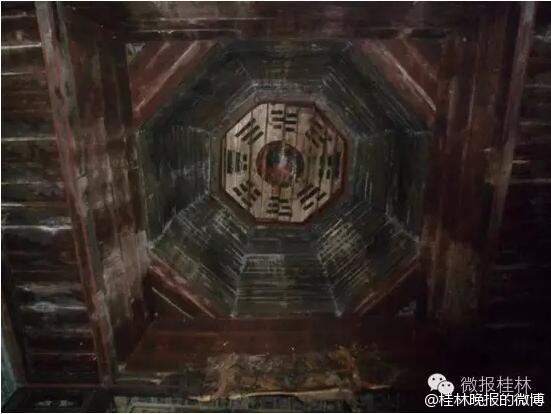 恭城朗山村：他们到底将什么藏在家墙壁画中390 / 作者:以空。 / 帖子ID:174578