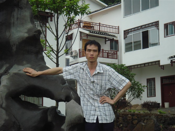 哥就这个吊样，来黑下子人498 / 作者:︶ㄣ→搁浅__じ☆ve / 帖子ID:2352