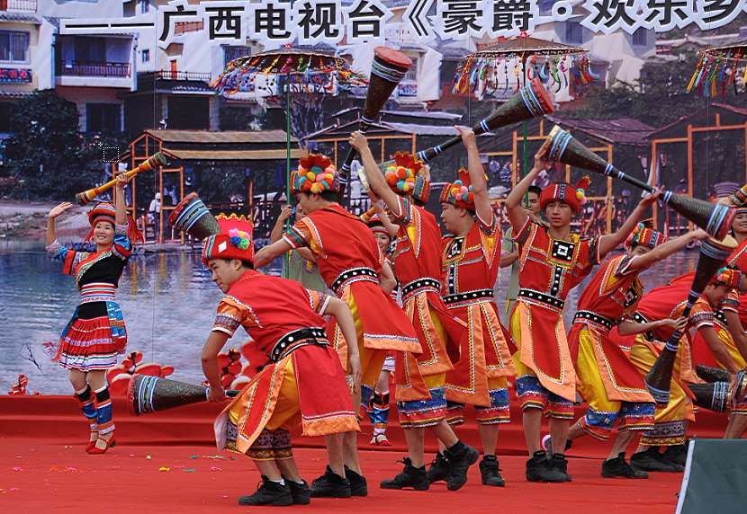 2011第八届恭城月柿节活动直播帖759 / 作者:admin / 帖子ID:2451