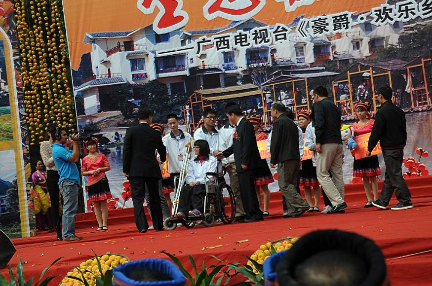 2011第八届恭城月柿节活动直播帖386 / 作者:admin / 帖子ID:2451