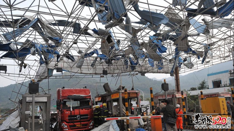 72吨炸药爆炸死伤数百人694 / 作者:四渡赤水 / 帖子ID:2699