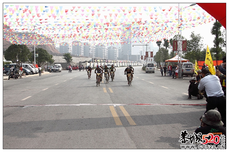 恭城首届山地车的尖端部队112 / 作者:小卷 / 帖子ID:3027