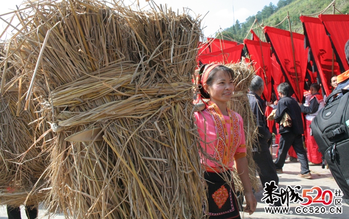 水滨盘王节上 游街片段794 / 作者:瑶族老 / 帖子ID:3513