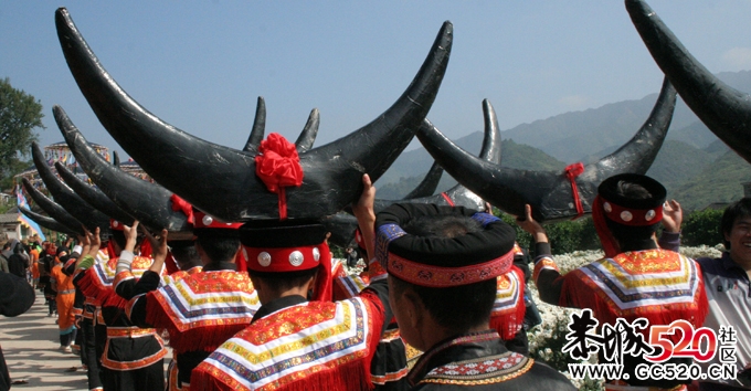 水滨盘王节上 游街片段232 / 作者:瑶族老 / 帖子ID:3513