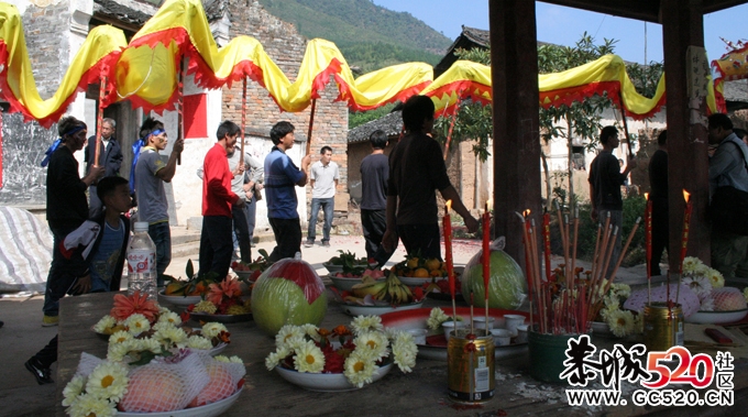 水滨盘王节上 游街片段596 / 作者:瑶族老 / 帖子ID:3513