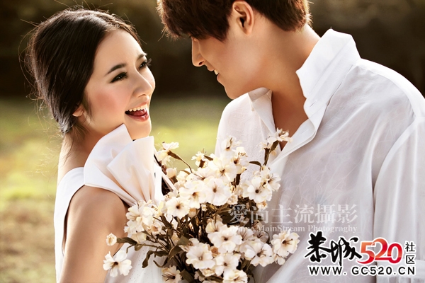 2011年秋冬新娘婚纱流行趋势72 / 作者:爱尚主流摄影 / 帖子ID:3799