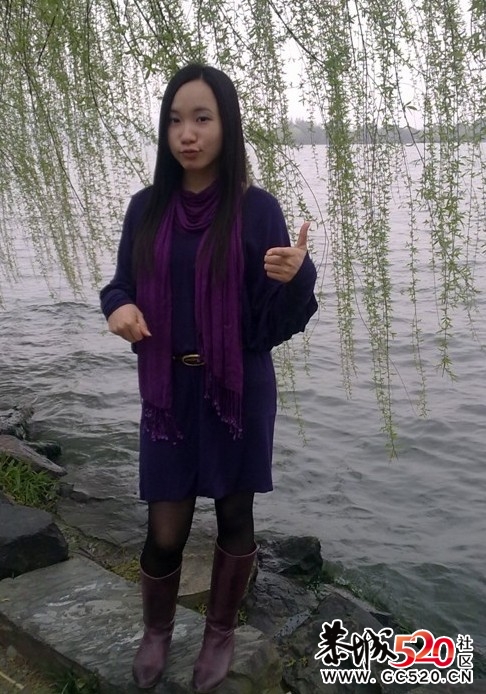 发给美女给你们看看哈。。。681 / 作者:容聪 / 帖子ID:4198