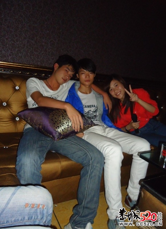 新银报道，小伙子，O(∩_∩)O哈哈~807 / 作者:魔法师的倾诉 / 帖子ID:4688