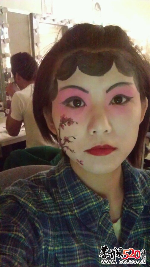 戏剧系的学妹伤不起的呢·哈哈· （化妆的效果）974 / 作者:请叫我宅男先生 / 帖子ID:5090