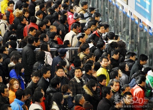 可怕的春运来了 各地提前涌动春运潮906 / 作者:勇哥 / 帖子ID:7894