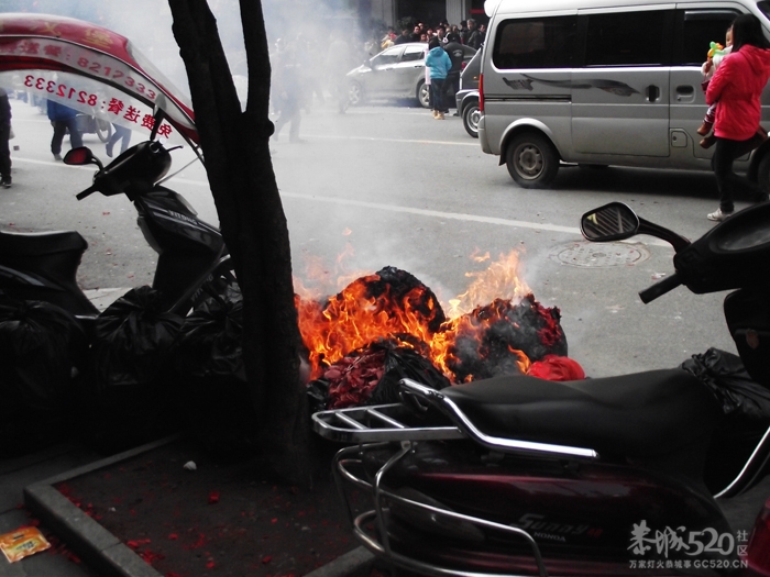 广场那坨仔的小火事266 / 作者:小昆 / 帖子ID:8705