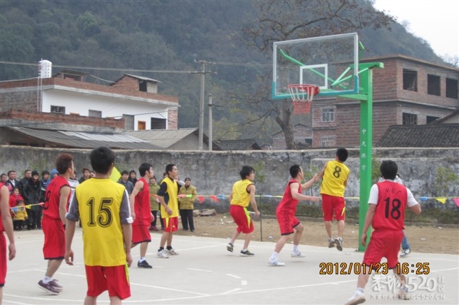 2012年下宋“恒义杯”篮球赛圆满结束，请欣赏比赛精彩照片！811 / 作者:熞蔃棏疲憊 / 帖子ID:9089