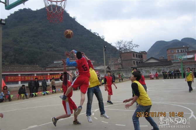 2012年下宋“恒义杯”篮球赛圆满结束，请欣赏比赛精彩照片！950 / 作者:熞蔃棏疲憊 / 帖子ID:9089