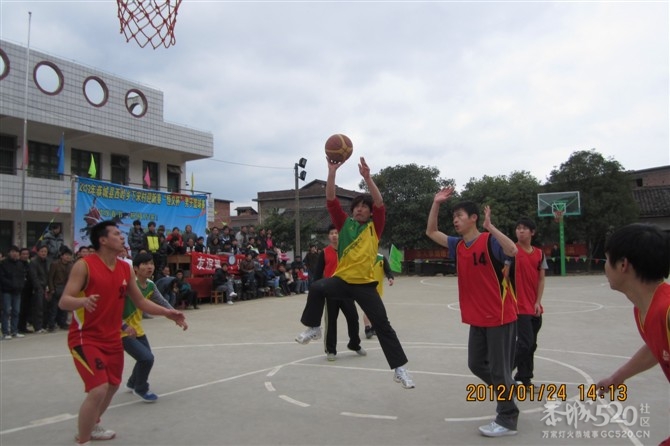 2012年下宋“恒义杯”篮球赛圆满结束，请欣赏比赛精彩照片！752 / 作者:熞蔃棏疲憊 / 帖子ID:9089