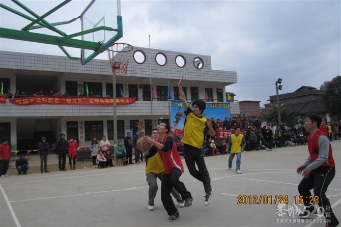 2012年下宋“恒义杯”篮球赛圆满结束，请欣赏比赛精彩照片！745 / 作者:熞蔃棏疲憊 / 帖子ID:9089