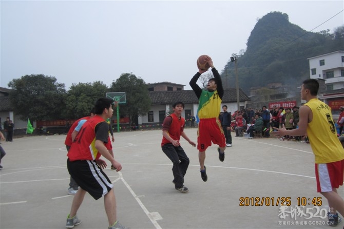 2012年下宋“恒义杯”篮球赛圆满结束，请欣赏比赛精彩照片！663 / 作者:熞蔃棏疲憊 / 帖子ID:9089