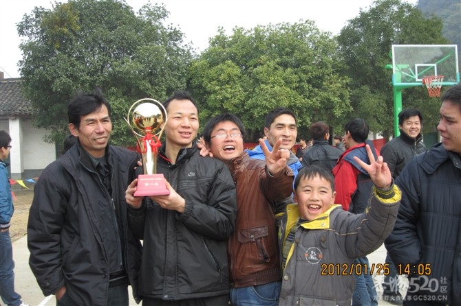 2012年下宋“恒义杯”篮球赛圆满结束，请欣赏比赛精彩照片！555 / 作者:熞蔃棏疲憊 / 帖子ID:9089