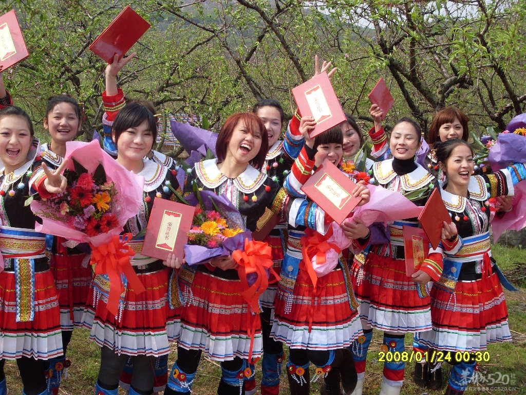 看2008年的桃花节上的桃花仙子420 / 作者:小余C30 / 帖子ID:9531