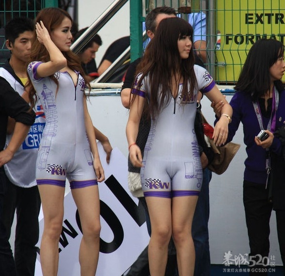 车展模特穿紧身裤478 / 作者:爱的供养 / 帖子ID:11038