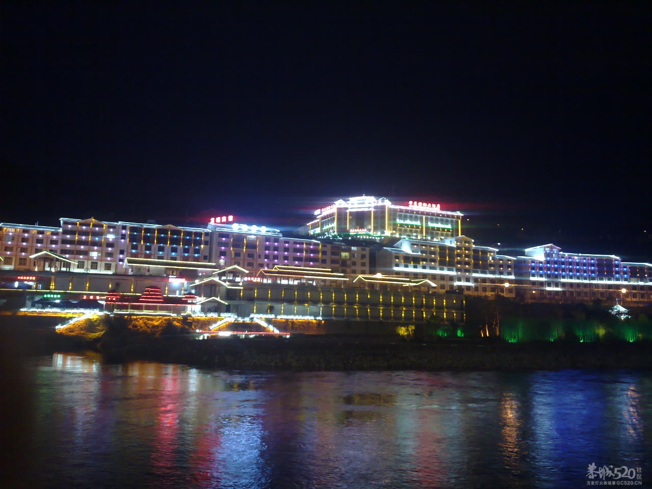 在龙胜县城拍的夜景4 / 作者:金网 / 帖子ID:11146