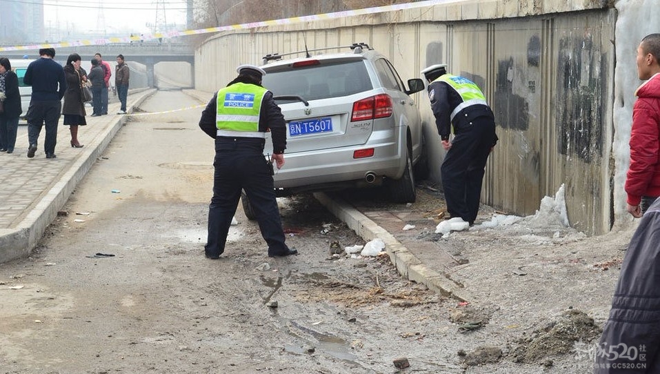 京越野车司机与路人争执 开车将其碾死348 / 作者:习惯有你 / 帖子ID:11246