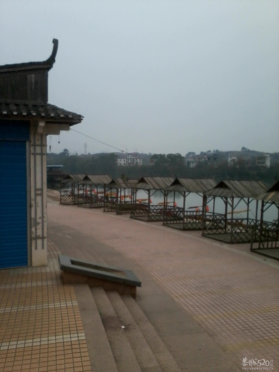 这里的黎明静俏俏947 / 作者:大叔快乐 / 帖子ID:11708