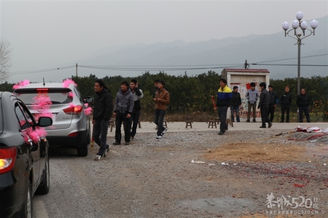 好久没来520了 发下自己婚礼让大家拍拍砖！9 / 作者:゛メ╳灬嚟_先生 / 帖子ID:11927