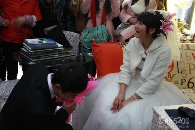 好久没来520了 发下自己婚礼让大家拍拍砖！160 / 作者:゛メ╳灬嚟_先生 / 帖子ID:11927