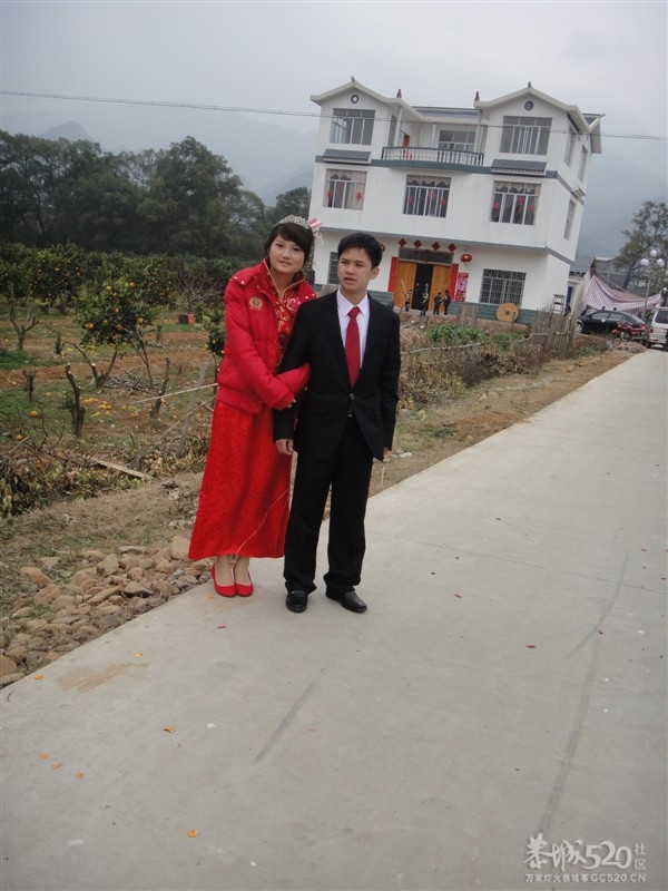 好久没来520了 发下自己婚礼让大家拍拍砖！431 / 作者:゛メ╳灬嚟_先生 / 帖子ID:11927