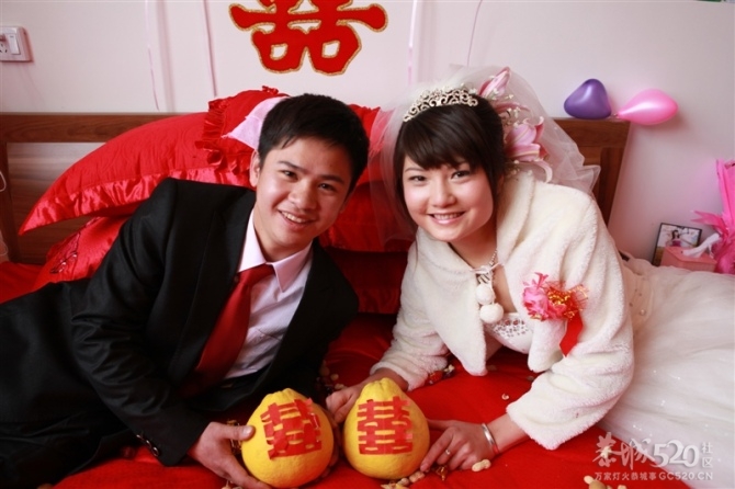 好久没来520了 发下自己婚礼让大家拍拍砖！946 / 作者:゛メ╳灬嚟_先生 / 帖子ID:11927