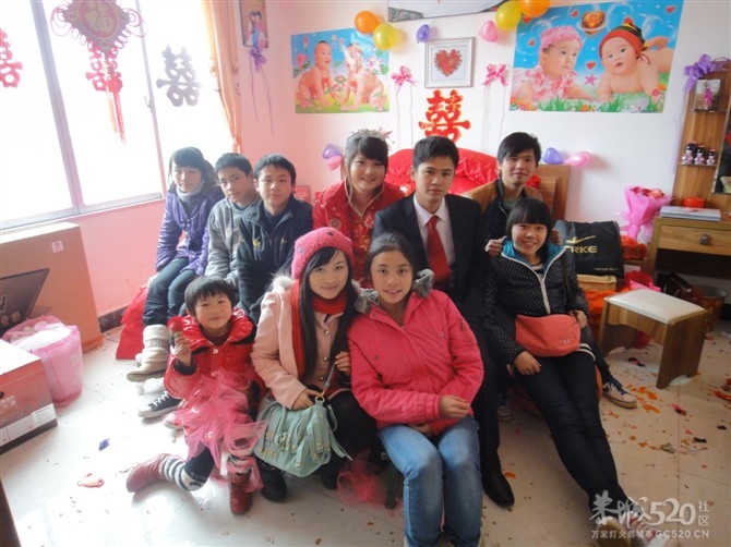 好久没来520了 发下自己婚礼让大家拍拍砖！996 / 作者:゛メ╳灬嚟_先生 / 帖子ID:11927