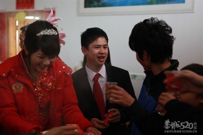 好久没来520了 发下自己婚礼让大家拍拍砖！338 / 作者:゛メ╳灬嚟_先生 / 帖子ID:11927
