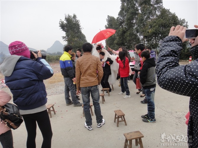 好久没来520了 发下自己婚礼让大家拍拍砖！794 / 作者:゛メ╳灬嚟_先生 / 帖子ID:11927