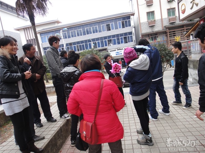 好久没来520了 发下自己婚礼让大家拍拍砖！27 / 作者:゛メ╳灬嚟_先生 / 帖子ID:11927