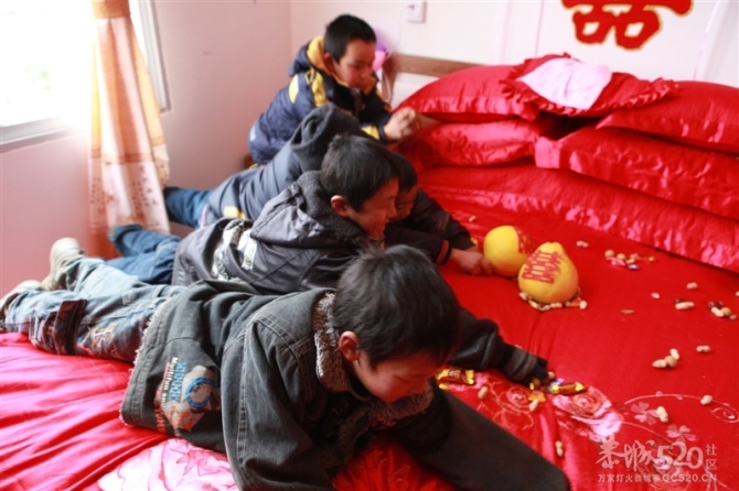 好久没来520了 发下自己婚礼让大家拍拍砖！465 / 作者:゛メ╳灬嚟_先生 / 帖子ID:11927