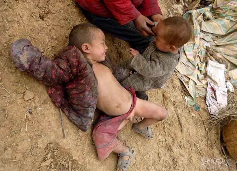 农民深山搭窝棚生五胎 孩子无学可上276 / 作者:小雨点 / 帖子ID:13311