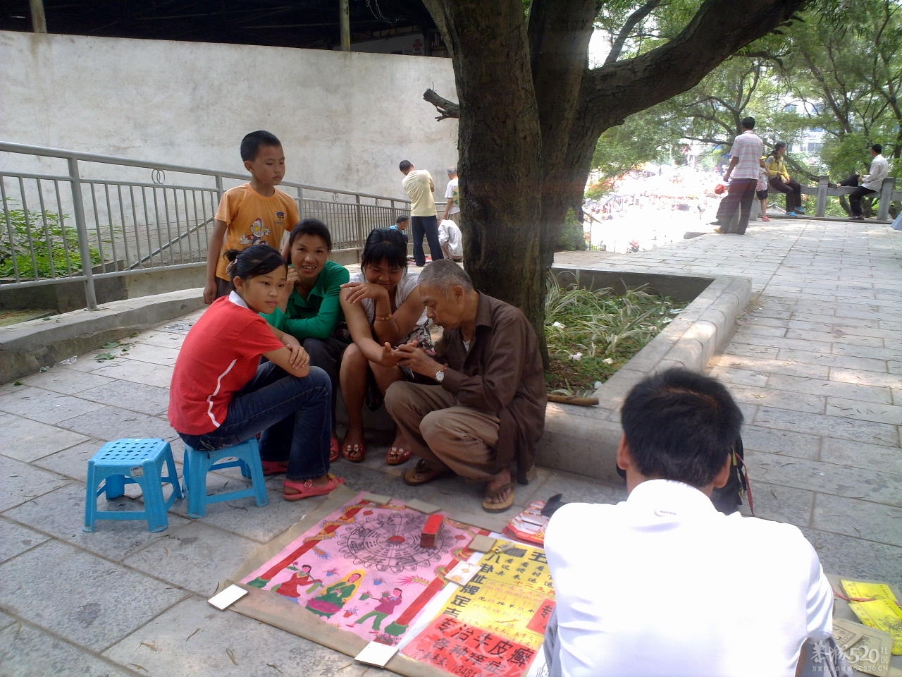 舍不得放开你的玉手833 / 作者:金网 / 帖子ID:13445