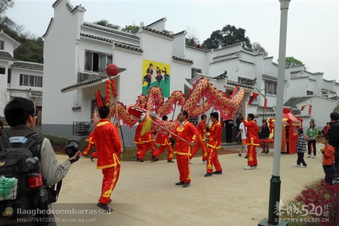 无聊，放两张我们和平街龙队的照片来看看。过年跳的找不到了787 / 作者:ゞ↘oElla / 帖子ID:13946
