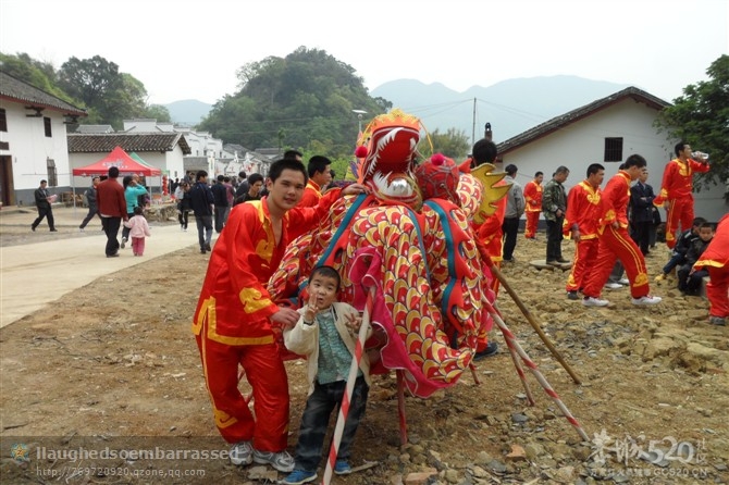 无聊，放两张我们和平街龙队的照片来看看。过年跳的找不到了532 / 作者:ゞ↘oElla / 帖子ID:13946