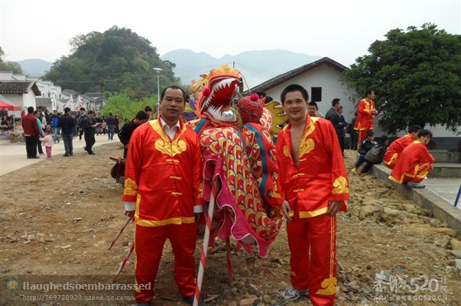 无聊，放两张我们和平街龙队的照片来看看。过年跳的找不到了687 / 作者:ゞ↘oElla / 帖子ID:13946