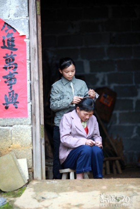 恭城 最美岩洞女孩  李居香【组图】850 / 作者:黄子 / 帖子ID:15659