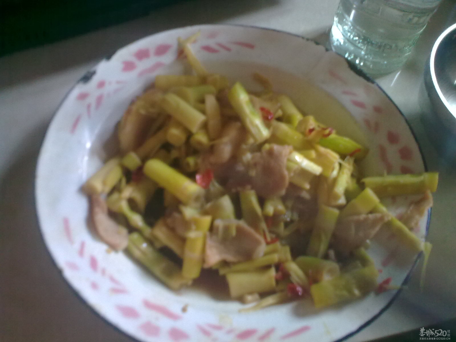 在黄莲家吃的龙凤汤555 / 作者:极速6688 / 帖子ID:15864