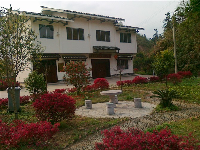 我们黄竹岗水库移民新村培训基地298 / 作者:李成吉 / 帖子ID:16929